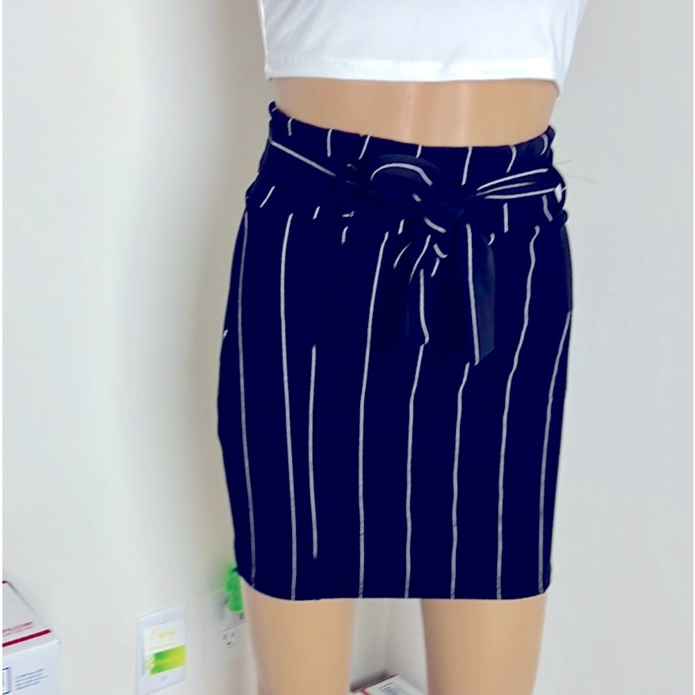 Prettylittlething mini skirt